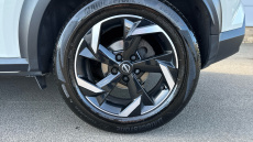 Nissan Juke 1.6 Hybrid N-Connecta 5dr Auto Hybrid Hatchback